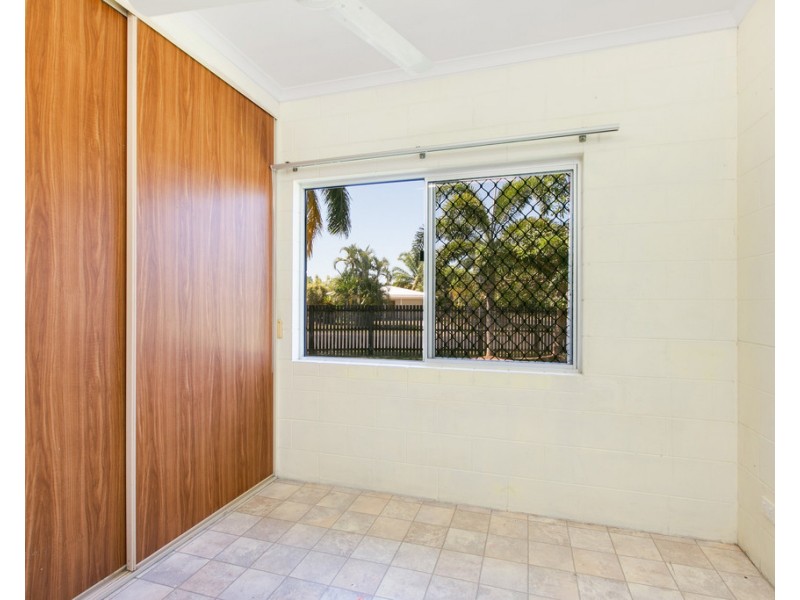 Bentley Park QLD 4869