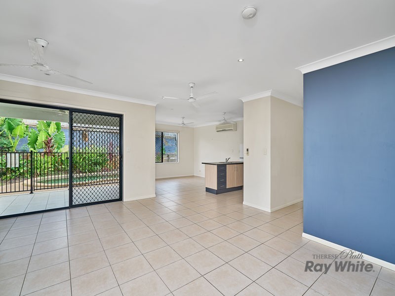 15 Cliffdale Street, Bentley Park QLD 4869