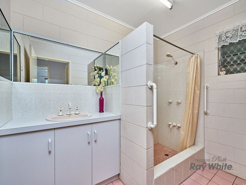 20 Wirrah Street, Bayview Heights QLD 4868