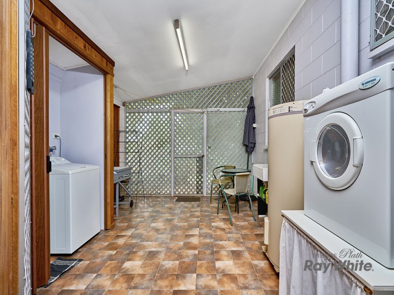 20 Wirrah Street, Bayview Heights QLD 4868