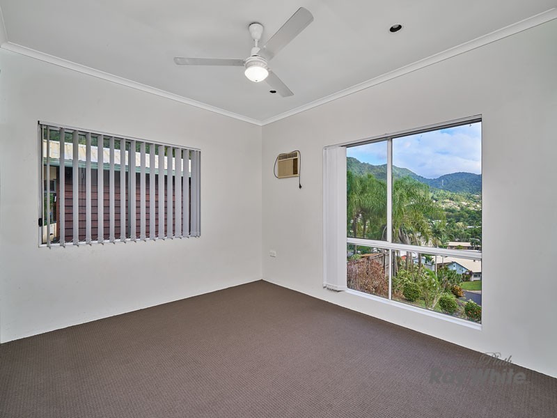 9 Sandpiper Court, Bayview Heights QLD 4868