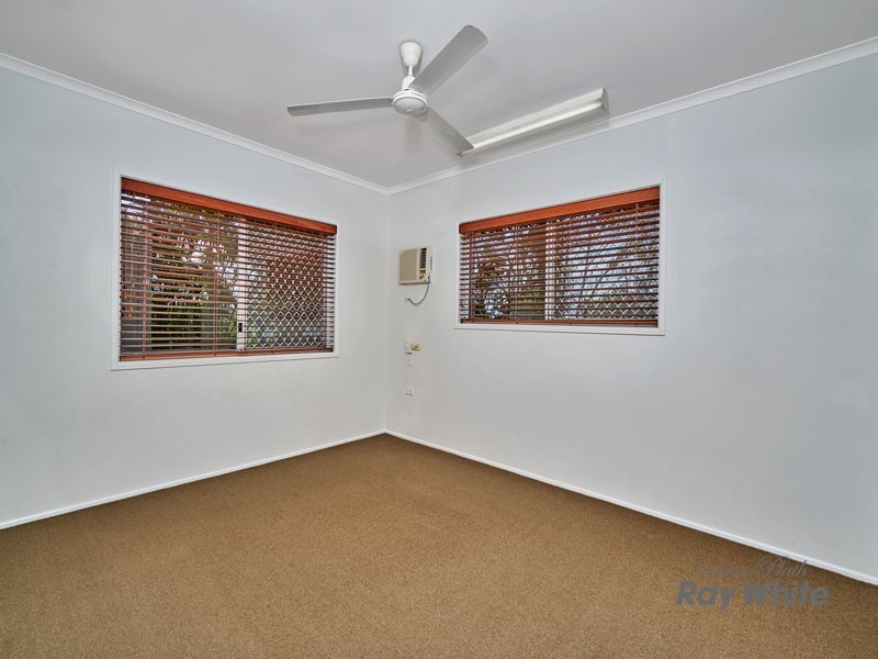 1 Summer Hill Drive, Mooroobool QLD 4870