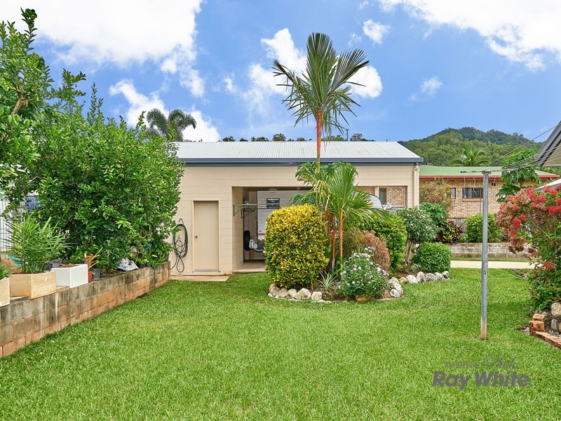 15 Herald Street, Bentley Park QLD 4869