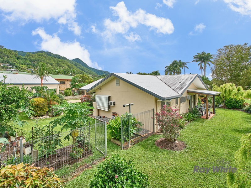 15 Herald Street, Bentley Park QLD 4869