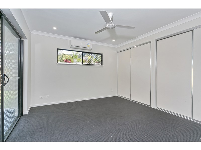 Bentley Park QLD 4869