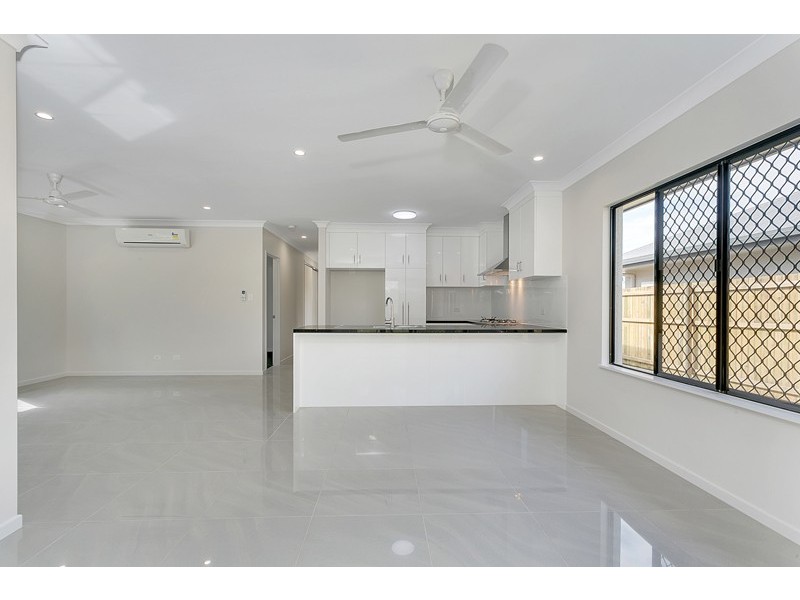 Bentley Park QLD 4869