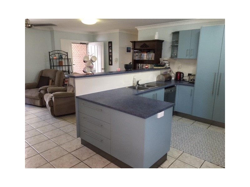 21 Golden Grove Drive, Bentley Park QLD 4869