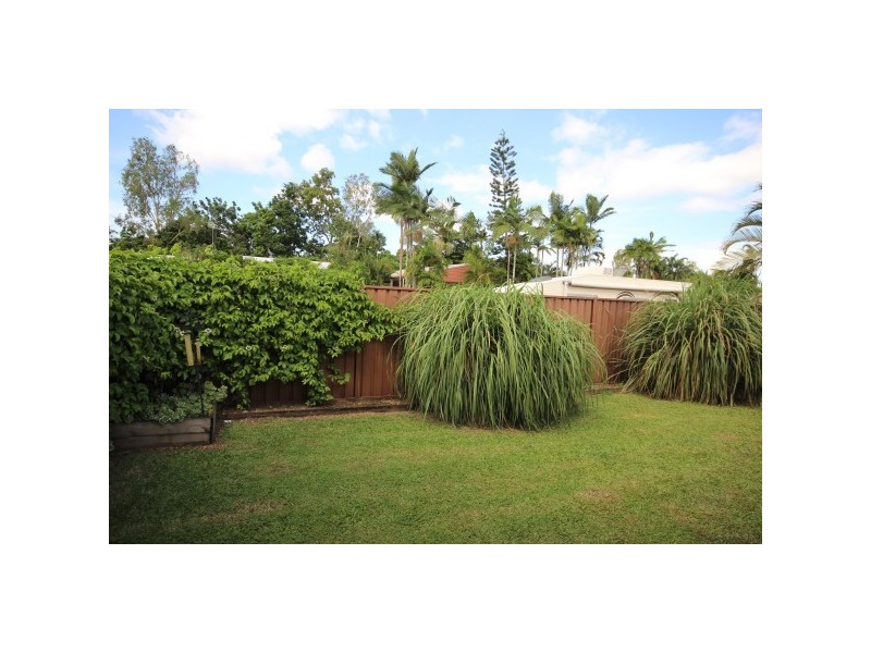 21 Golden Grove Drive, Bentley Park QLD 4869