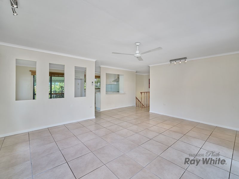 44 Wirrah Close, Bayview Heights QLD 4868