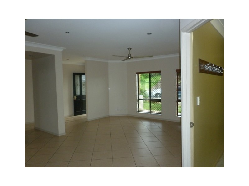 Bentley Park QLD 4869