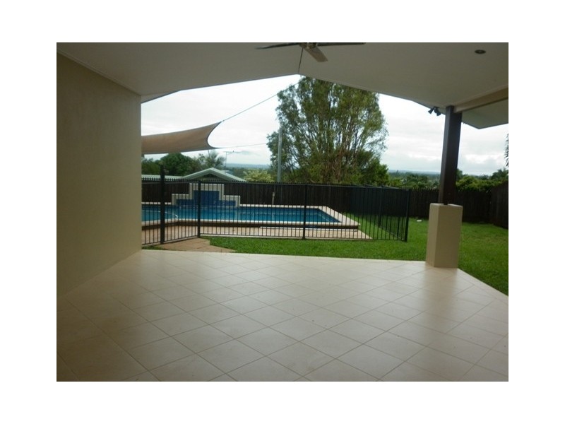 Bentley Park QLD 4869