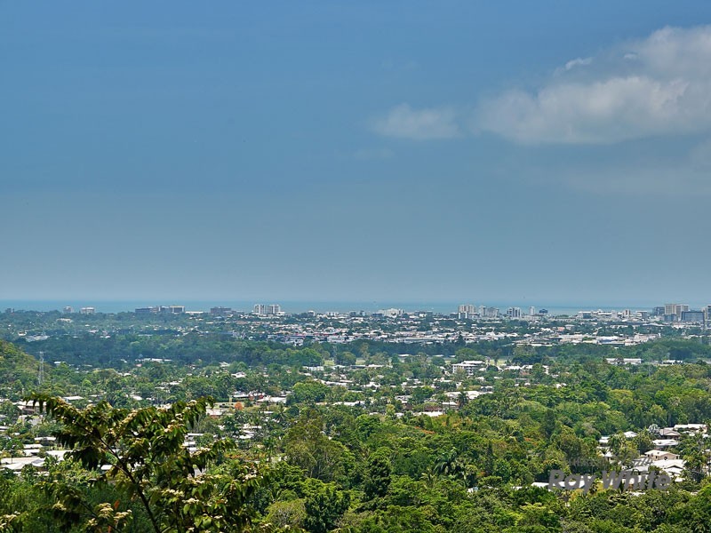 13 Pheasant Street, Bayview Heights QLD 4868