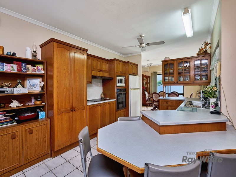 13 Pheasant Street, Bayview Heights QLD 4868