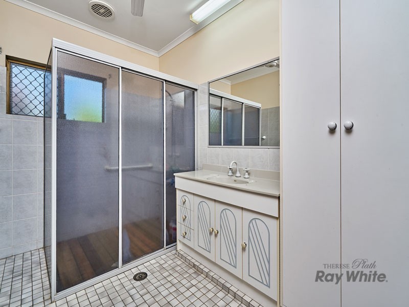 13 Pheasant Street, Bayview Heights QLD 4868