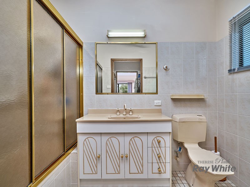 13 Pheasant Street, Bayview Heights QLD 4868