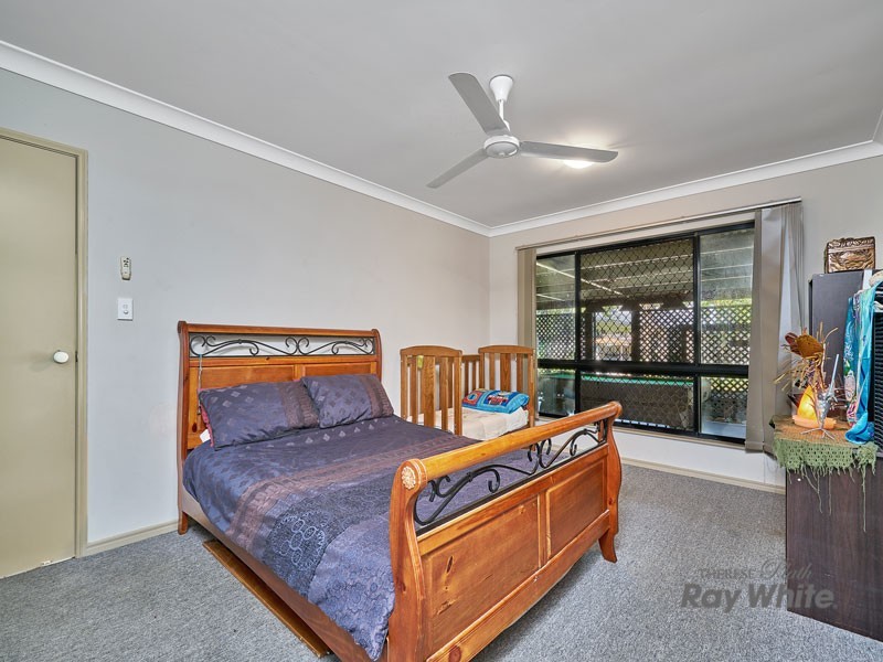 204 Timberlea Drive, Bentley Park QLD 4869