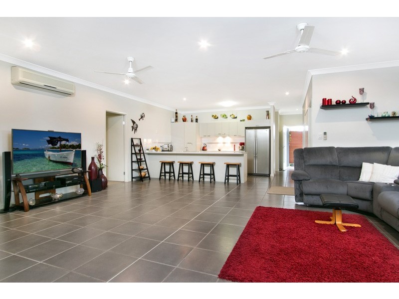 45 Phoenix Street, White Rock QLD 4868