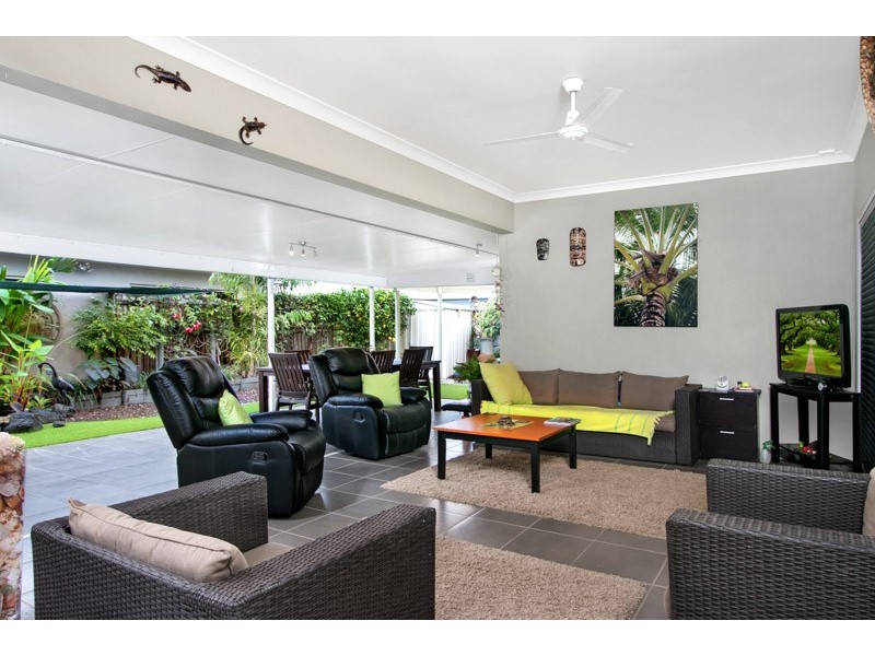 45 Phoenix Street, White Rock QLD 4868