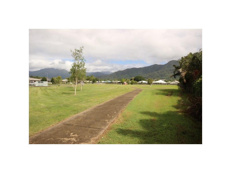 45 Phoenix Street, White Rock QLD 4868