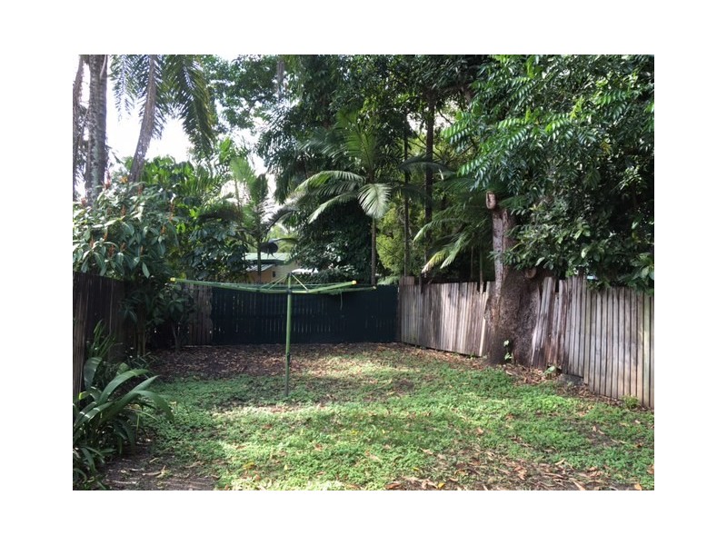 2/10 Reservoir Road, Manoora QLD 4870