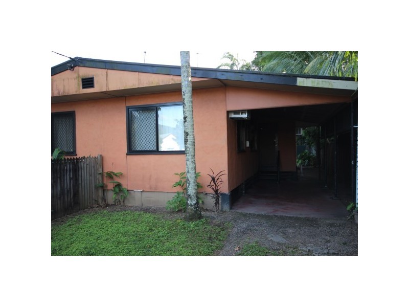 2/10 Reservoir Road, Manoora QLD 4870