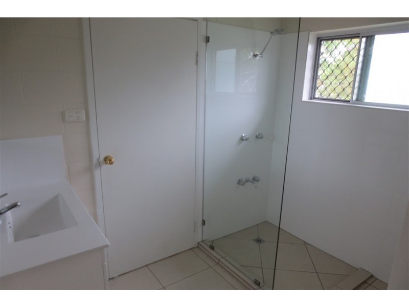 Bentley Park QLD 4869