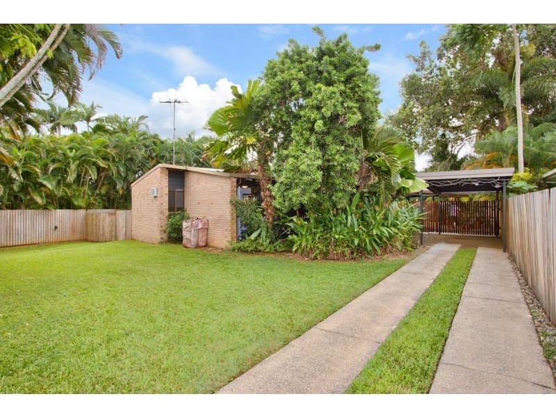 20 Windsor Close, Brinsmead QLD 4870
