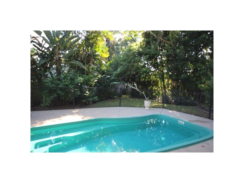 20 Windsor Close, Brinsmead QLD 4870