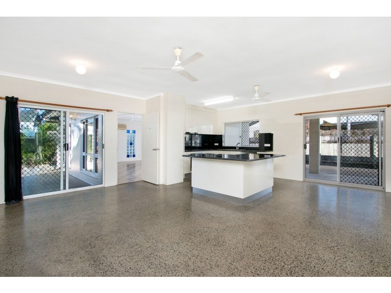 11 Hatfield Close, Gordonvale QLD 4865