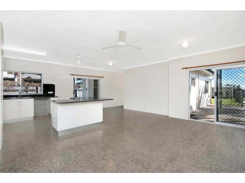 11 Hatfield Close, Gordonvale QLD 4865