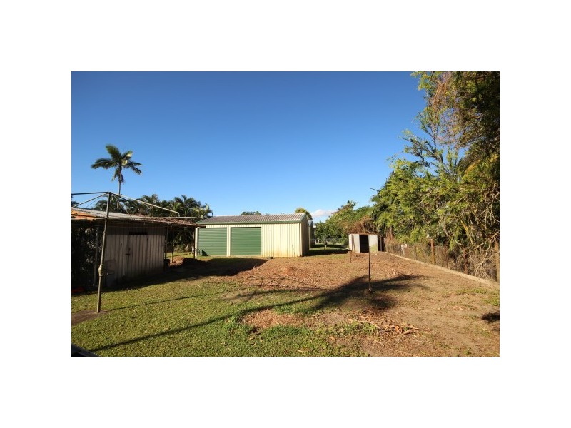 32 Barr Street, Edmonton QLD 4869