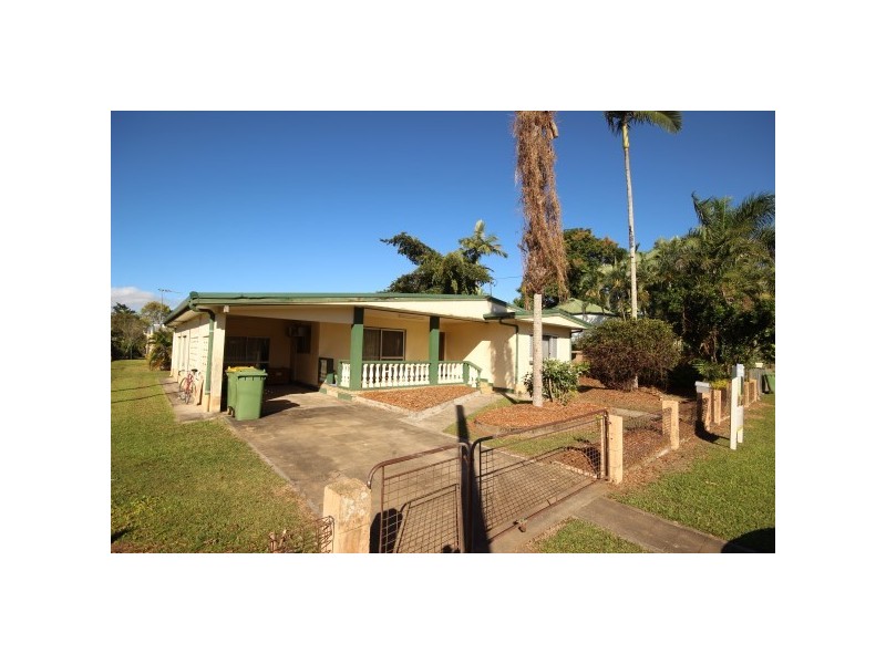 32 Barr Street, Edmonton QLD 4869