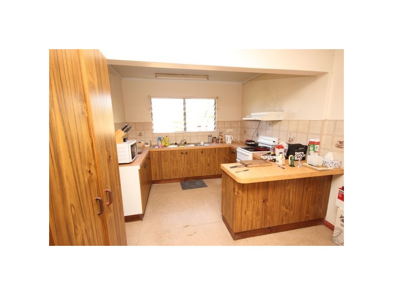 32 Barr Street, Edmonton QLD 4869