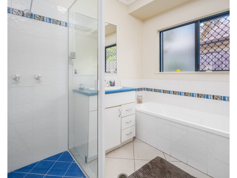 Bentley Park QLD 4869