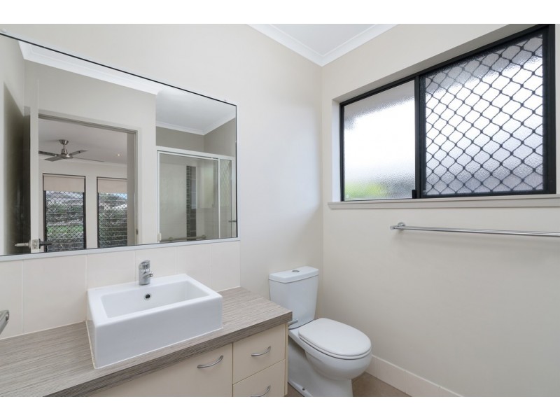 4 Mount Close, Edmonton QLD 4869