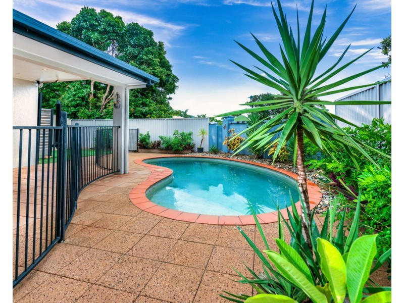 27 Archer Close, Mount Sheridan QLD 4868