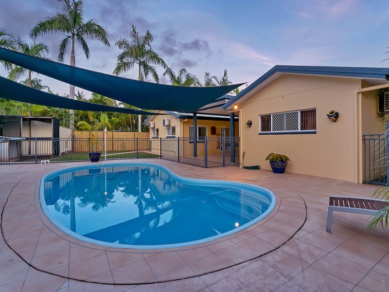 3 Dugong Close, Bentley Park QLD 4869