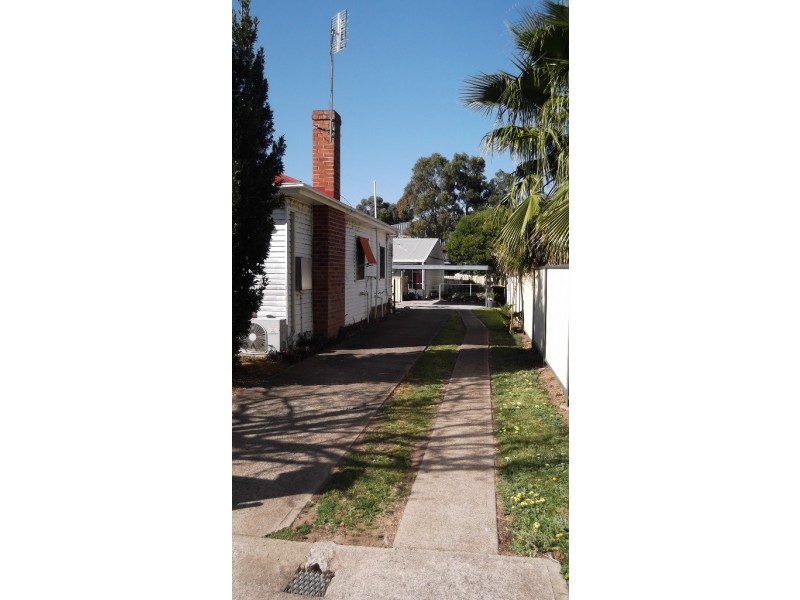 1 and 2/4 Alice Street, Tamworth NSW 2340