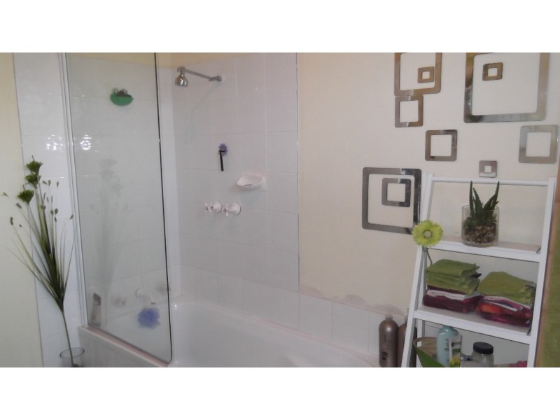 1 and 2/4 Alice Street, Tamworth NSW 2340