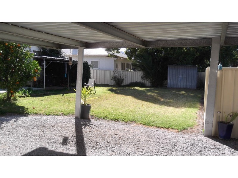 1 and 2/4 Alice Street, Tamworth NSW 2340