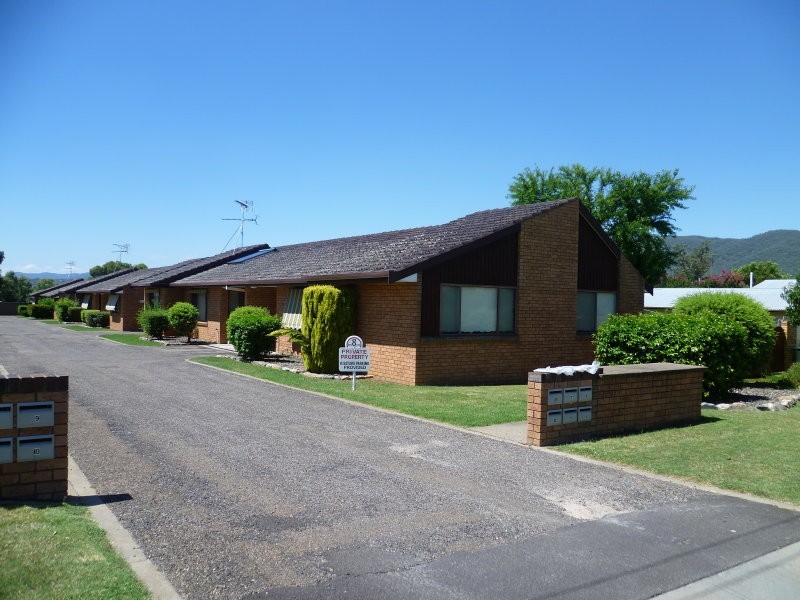 3/8 Thibault Street, Tamworth NSW 2340