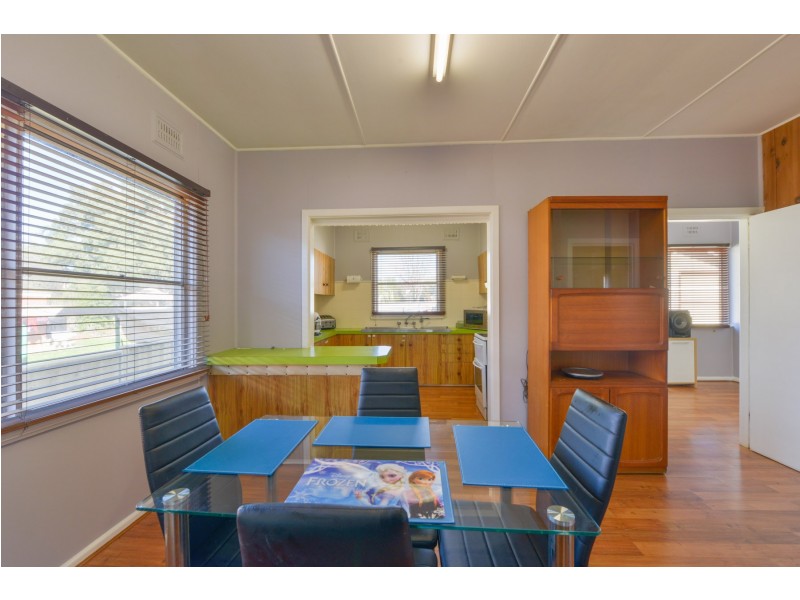 89 Robert Street, Tamworth NSW 2340