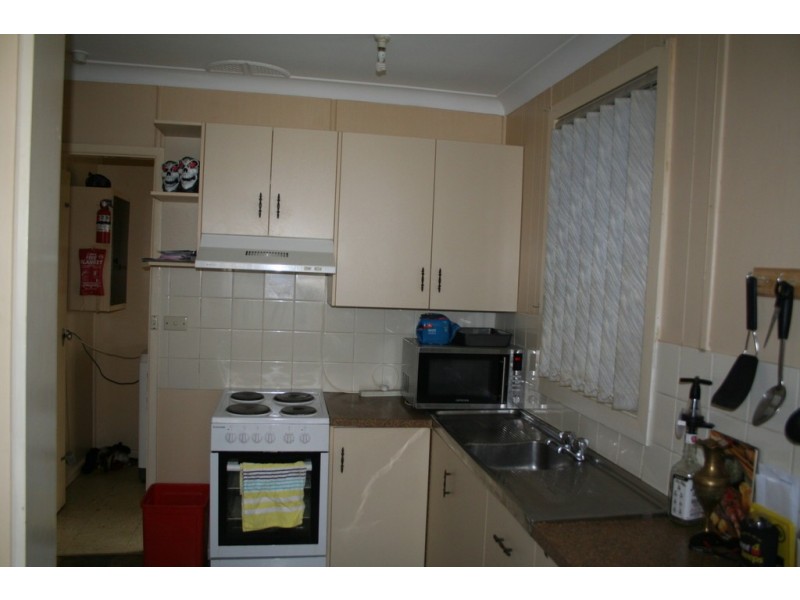 100 Petra Avenue, Tamworth NSW 2340