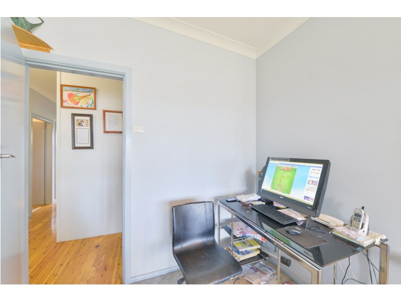 42 Manilla Road, Tamworth NSW 2340