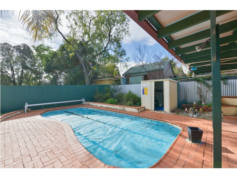 42 Manilla Road, Tamworth NSW 2340