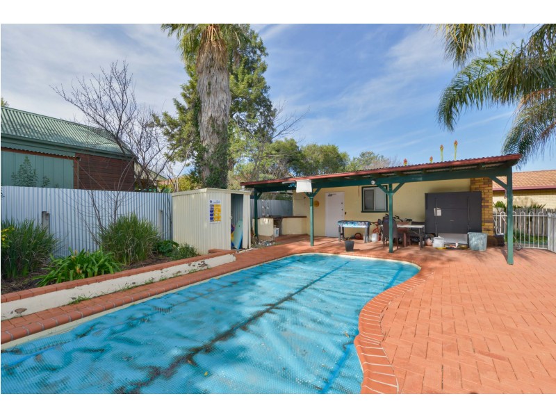 42 Manilla Road, Tamworth NSW 2340