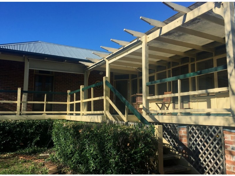 60 White Street, Tamworth NSW 2340