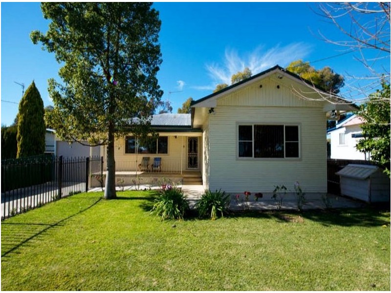 16 Duri Road, Tamworth NSW 2340