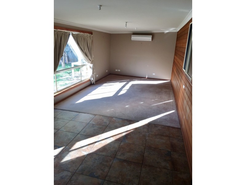 16 Duri Road, Tamworth NSW 2340