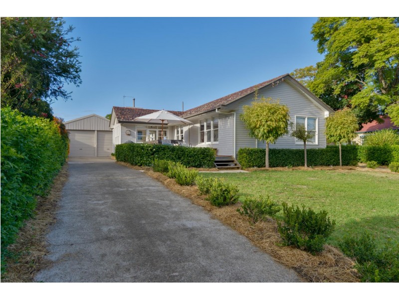 61 Murray Street, Tamworth NSW 2340